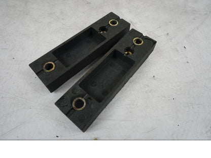 Höger sida på Sadelfäste från en BMW R 850 R -2004 motorcykel.