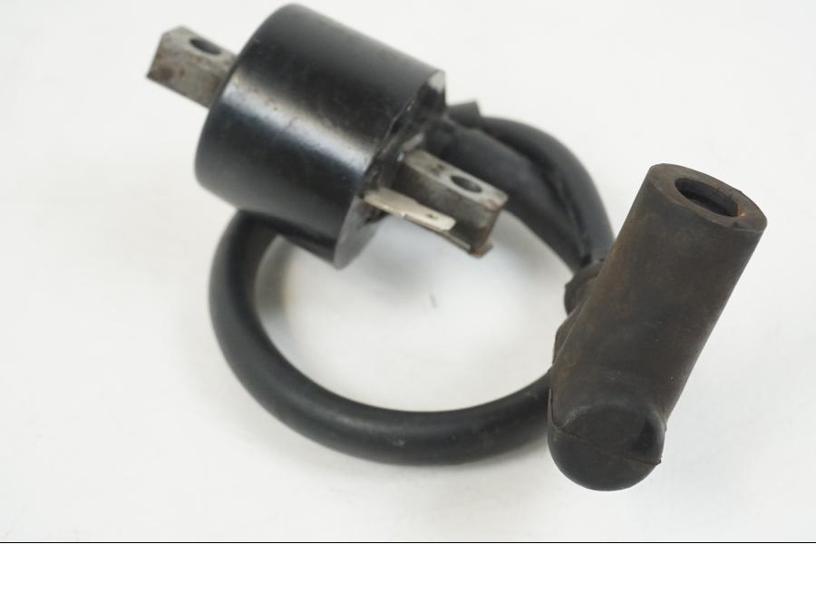 Höger sida på Tändspole från en Aprilia RS 250 -1998 motorcykel.