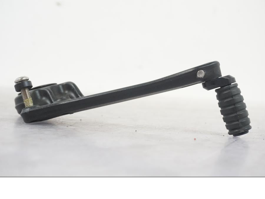 Extrabild2 på Växelpedal från en KTM 1290 Super Duke R -2022 motorcykel.