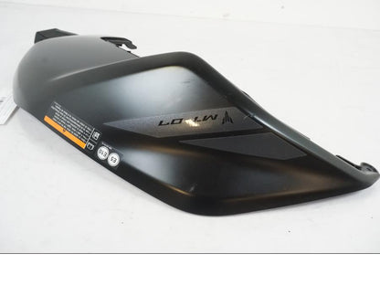 Vänster sida på Bensintankskåpa från en Yamaha MT-07 -2019 motorcykel.