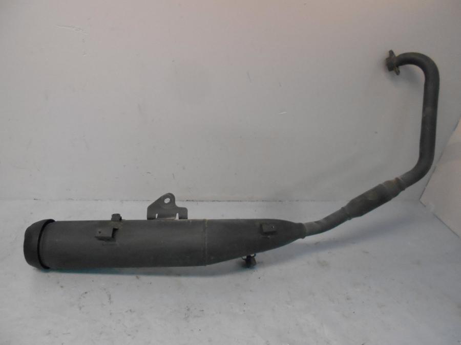 Framsidan på Avgassystem från en Yamaha YS 125 -2017 motorcykel.