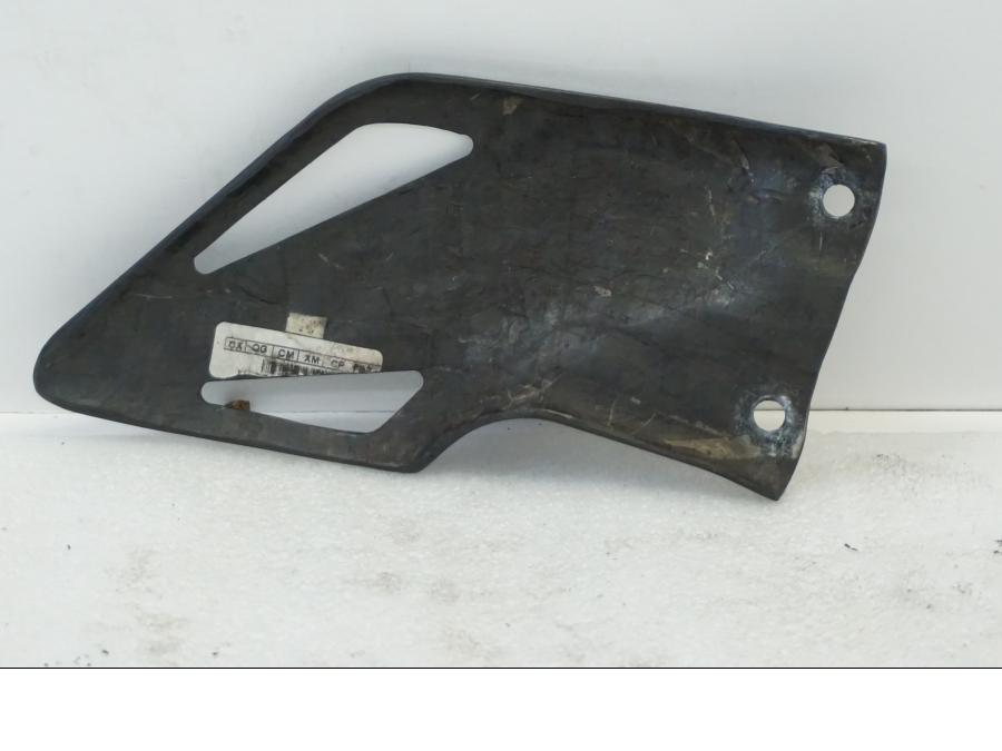 Baksidan på Fotpinnehälskydd från en Honda CBR 1000 RR -2010 motorcykel.