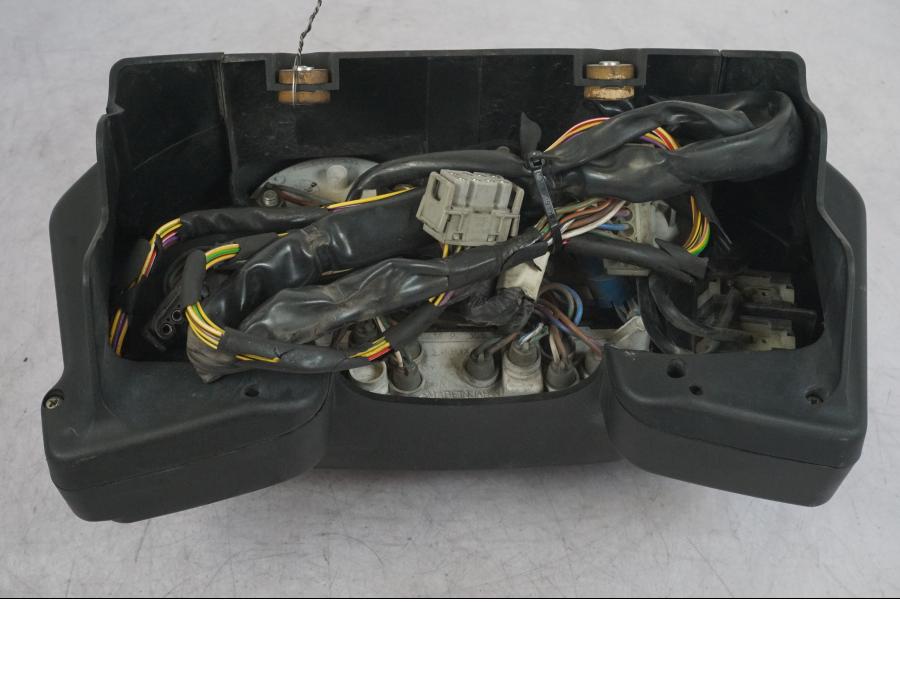 Höger sida på Instrumenthus från en BMW R 1100 GS -1998 motorcykel.