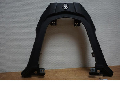 Framsidan på Bakvinge från en Yamaha MT-07 Tracer -2016 motorcykel.