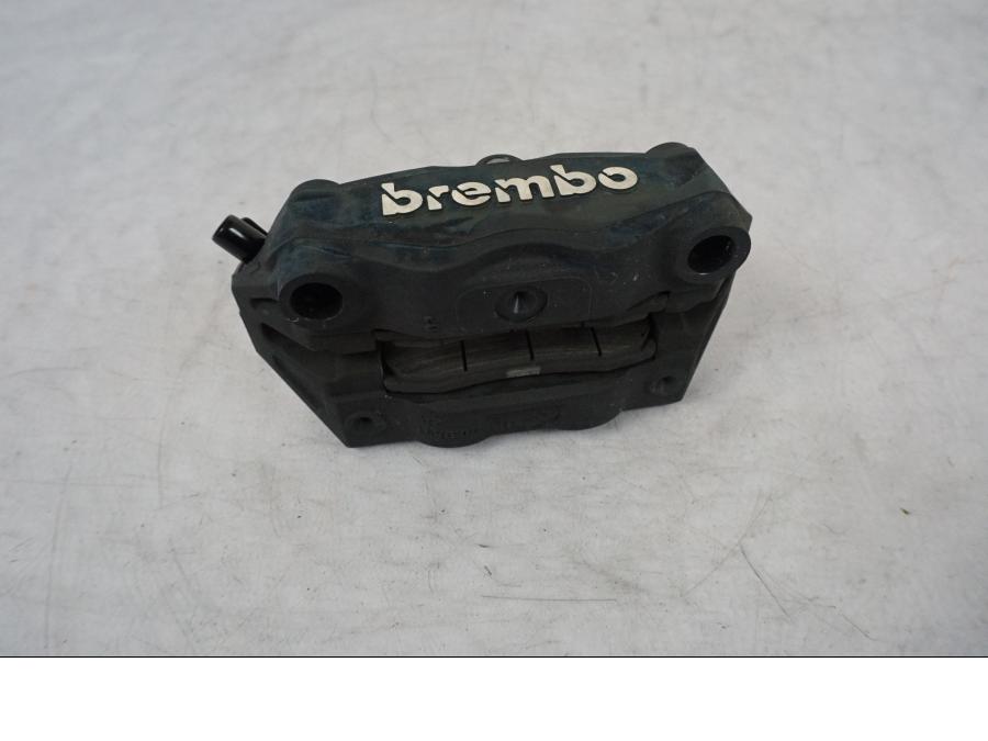 Baksidan på Bromsok från en BMW R Ninet -2017 motorcykel.