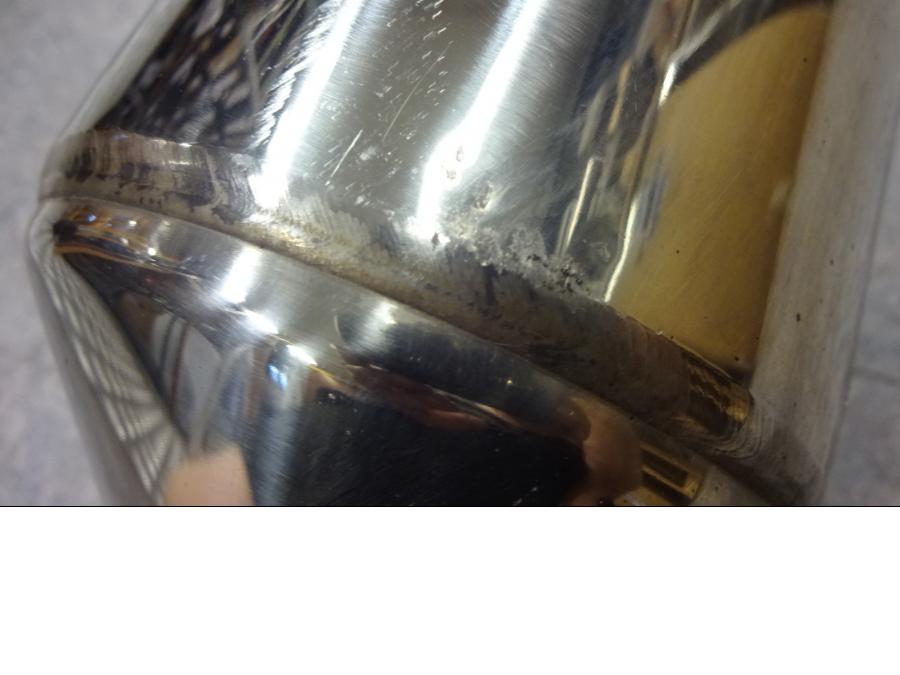 Vänster sida på Ljuddämpare från en Yamaha FJR 1300 -2007 motorcykel.