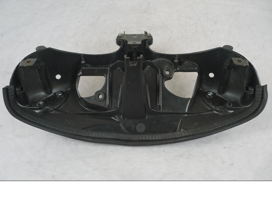 Extrabild4 på Toppkåpstag från en Triumph Daytona 955I -2000 motorcykel.