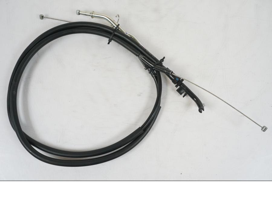 Framsidan på Gasvajer från en Kawasaki Z 900 -2021 motorcykel.