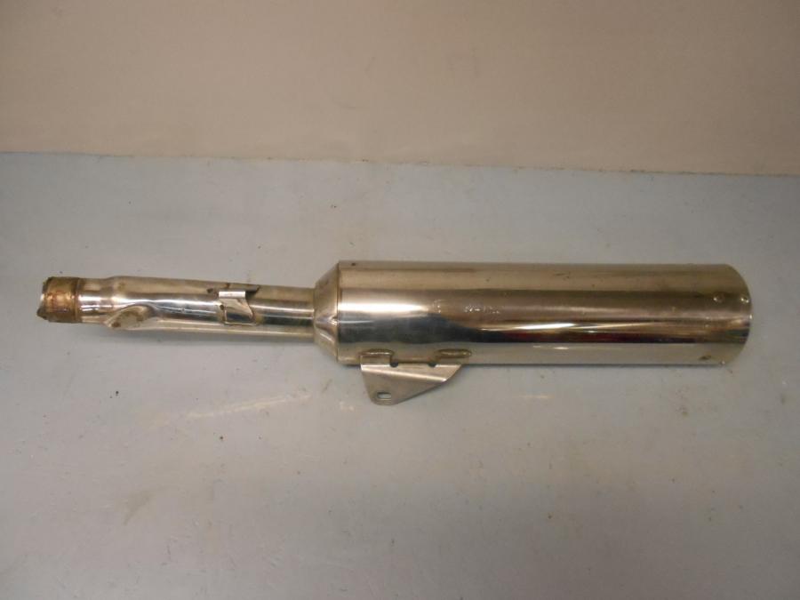 Höger sida på Ljuddämpare från en Kawasaki ZZR 1200 -2004 motorcykel.