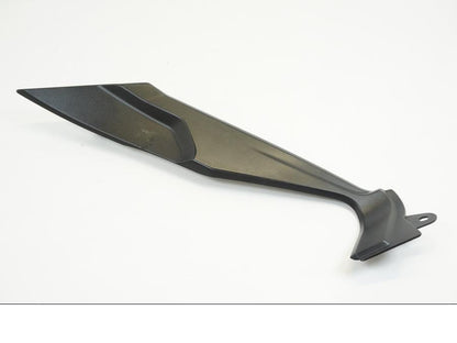 Framsidan på Bensintankskåpa från en Triumph Tiger 1200 -2018 motorcykel.