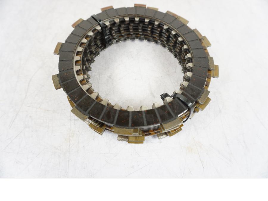 Framsidan på Lameller från en Yamaha FJR 1300 -2005 motorcykel.