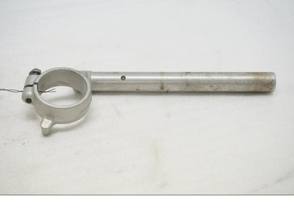 Baksidan på Styre från en Suzuki GSX-R 600 -2004 motorcykel.