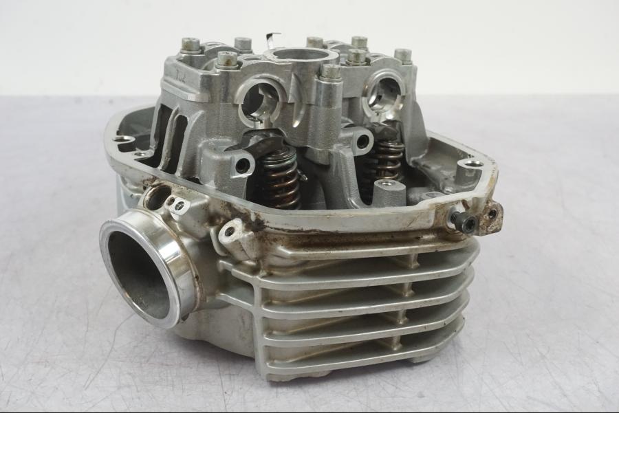 Baksidan på Topplock från en BMW R 1200 GS -2018 motorcykel.