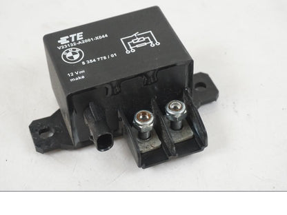 Framsidan på Startrelä från en BMW R 1250 GS -2021 motorcykel.