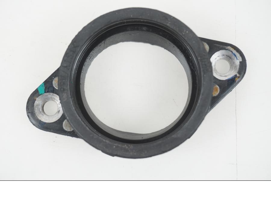 Baksidan på Insugsgummi från en BMW F 850 GS -2019 motorcykel.