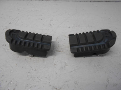 Framsidan på Fotpinnegummi från en BMW F 800 GS -2017 motorcykel.