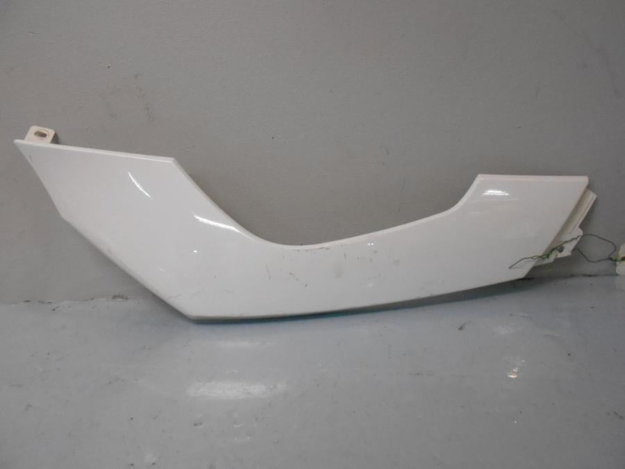 Framsidan på Bakvinge från en BMW F 650 GS -2006 motorcykel.