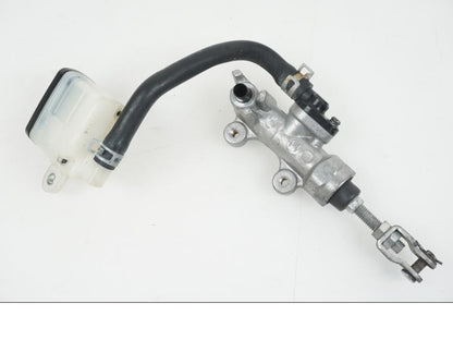 Framsidan på Bromshuvudcylinder från en Suzuki GSX-R 1000 -2007 motorcykel.