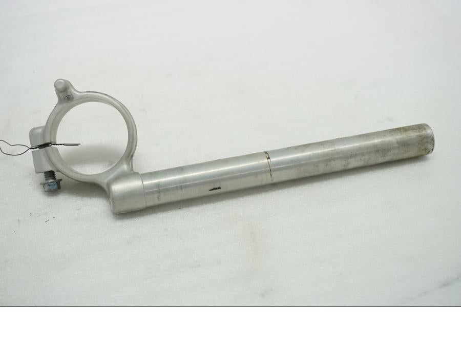 Framsidan på Styre från en Suzuki GSX-R 600 -2004 motorcykel.