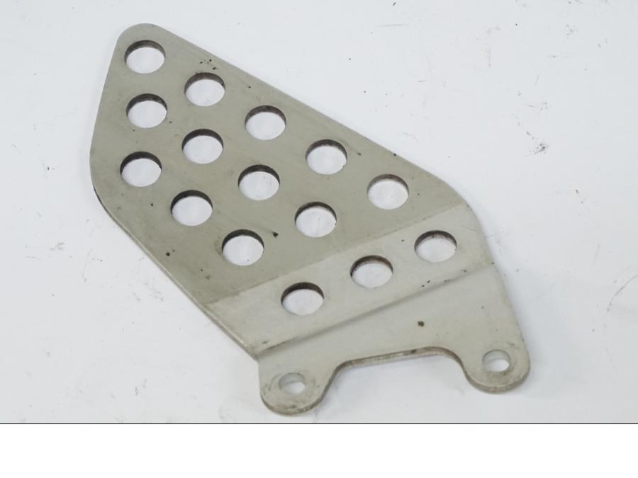 Snett uppifrån på Fotpinnehälskydd från en Honda CBR 900 RR -2002 motorcykel.