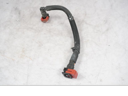 Baksidan på Bensinledning från en Kawasaki ZX-10R -2008 motorcykel.