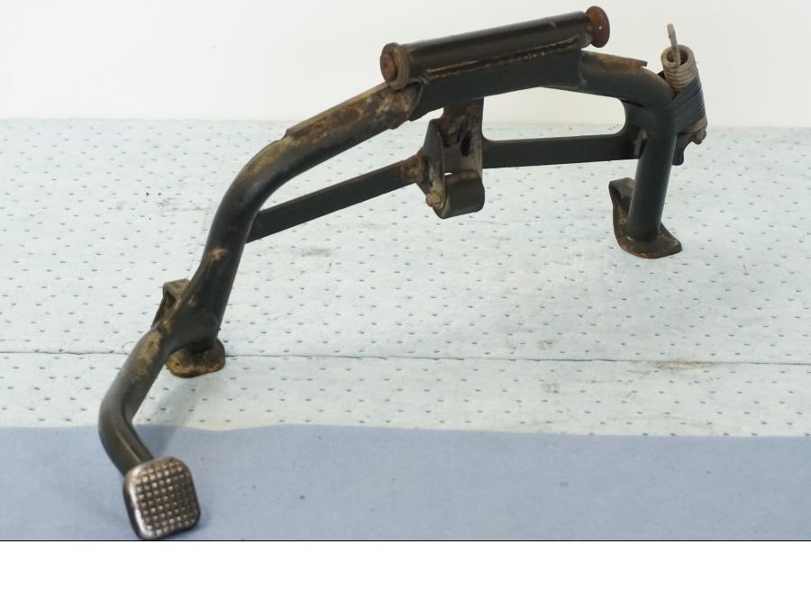 Snett uppifrån på Centralstöd från en Yamaha X-Max 250 -2016 scooter.