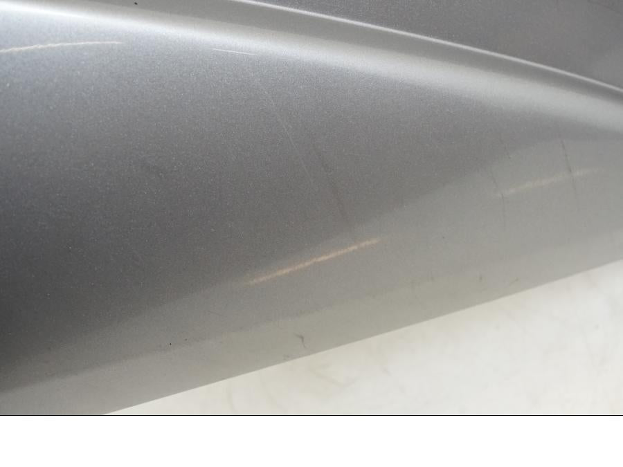 Baksidan på Sidopanel från en Honda ST 1300 -2002 motorcykel.