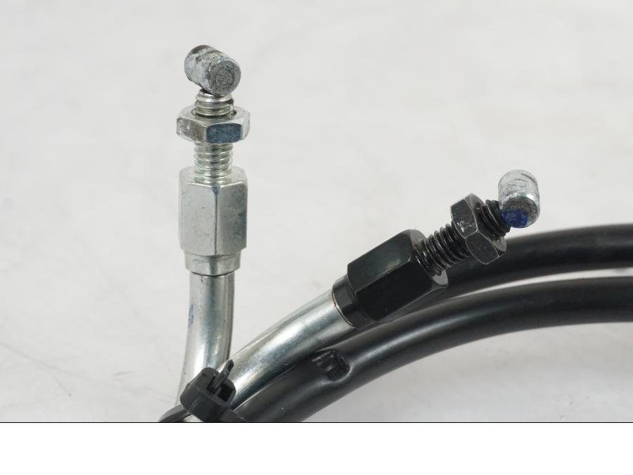 Baksidan på Gasvajer från en Yamaha MT-09 -2019 motorcykel.