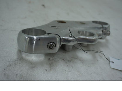 Vänster sida på Gaffelkrona från en Triumph Thunderbird 900 -2000 motorcykel.