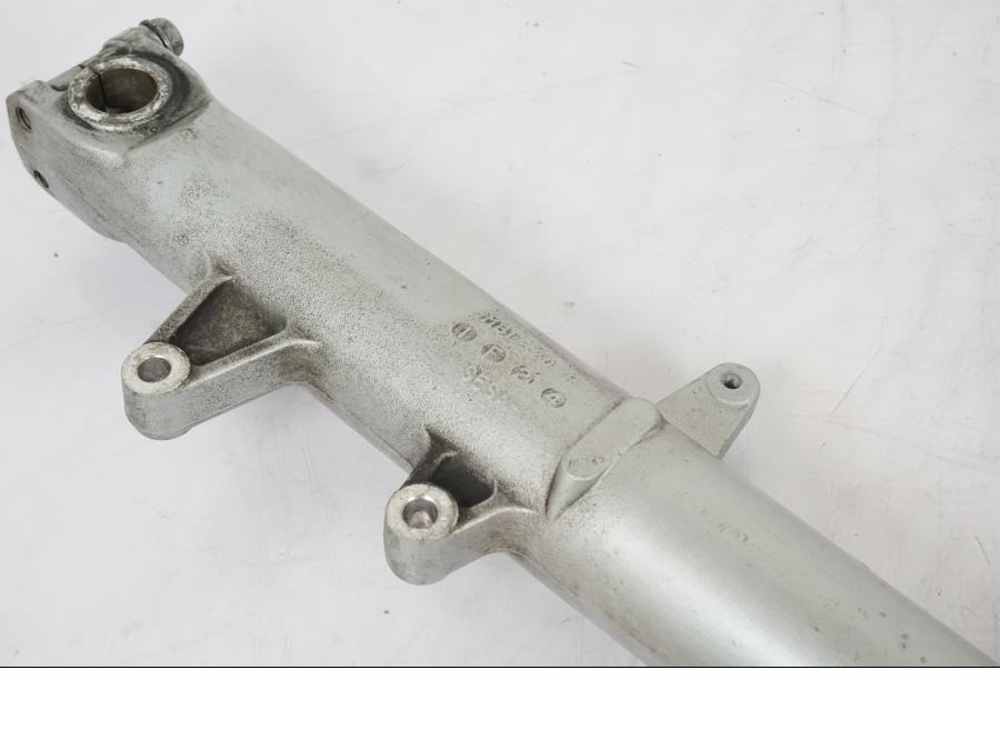 Extrabild3 på Gaffelben från en Honda NT 650 V -2002 motorcykel.