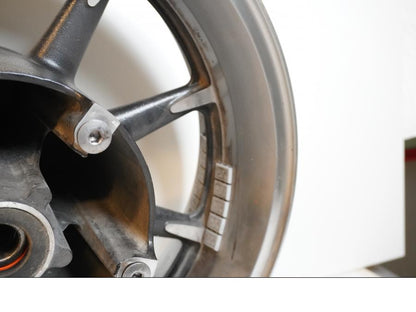 Extrabild4 på Fälg från en Kawasaki VN 1700 Classic Tourer -2009 motorcykel.