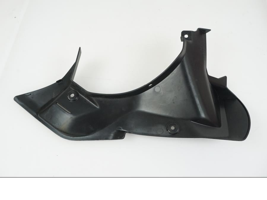 Snett uppifrån på Toppkåpsinsida från en Yamaha YZF-R 125 -2021 motorcykel.