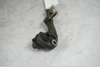 Baksidan på Bromsoksfäste från en Honda XRV 750 -1999 motorcykel.