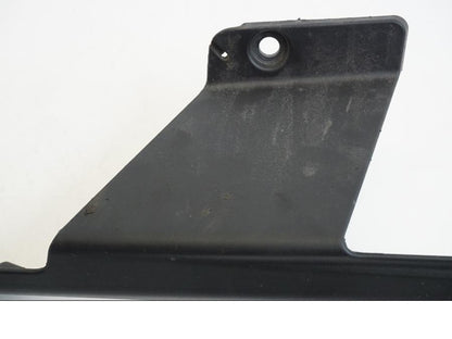 Snett uppifrån på Svingskärm från en Ducati Streetfighter V4 -2020 motorcykel.