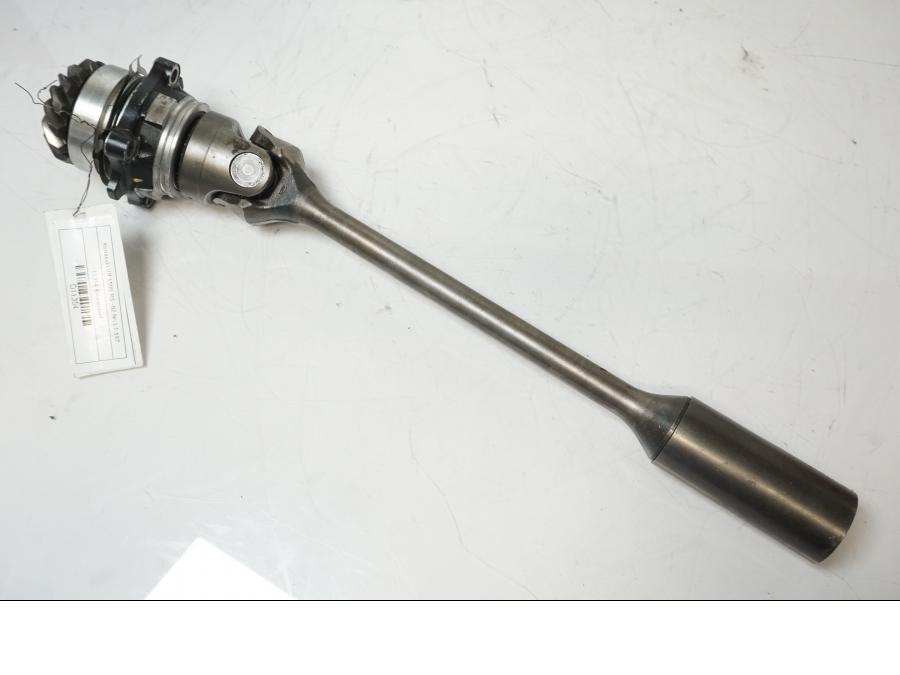 Framsidan på Kardanaxel från en Kawasaki VN 1500 Mean Streak -2002 motorcykel.