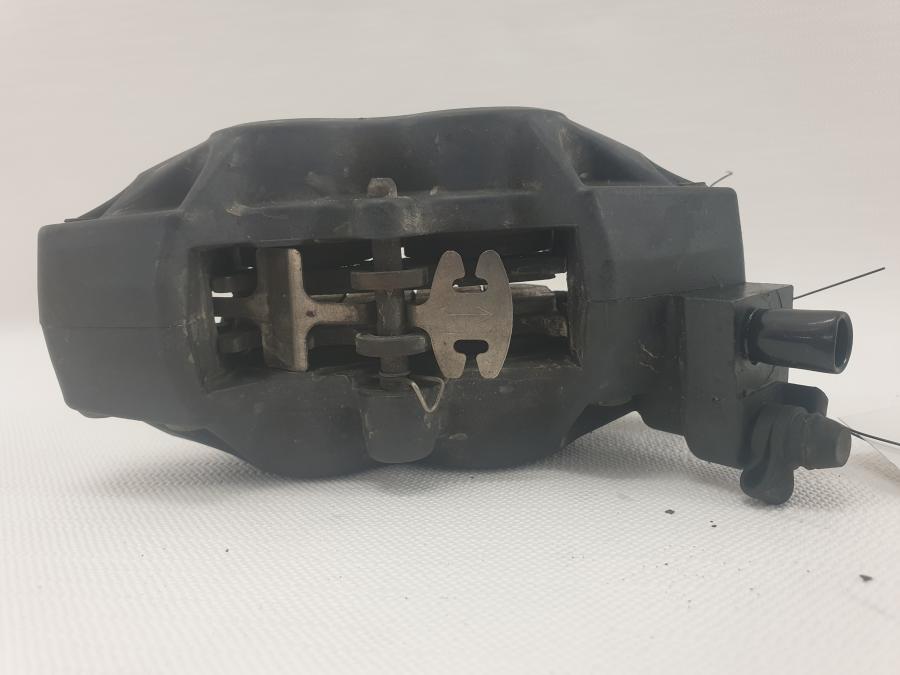 Baksidan på Bromsok från en BMW R 1200 GS -2006 motorcykel.