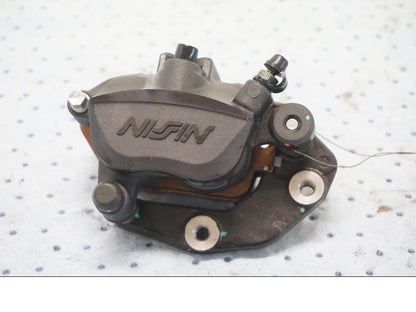 Framsidan på Bromsok från en Kawasaki Z 650 ABS -2020 motorcykel.