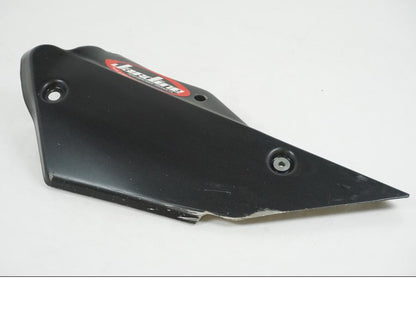 Framsidan på Värmeskydd från en Kawasaki ZX-10R -2008 motorcykel.