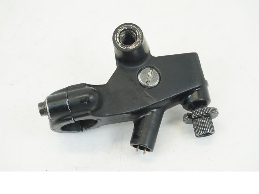 Baksidan på Kopplingsklo från en Honda CB 750 -2002 motorcykel.