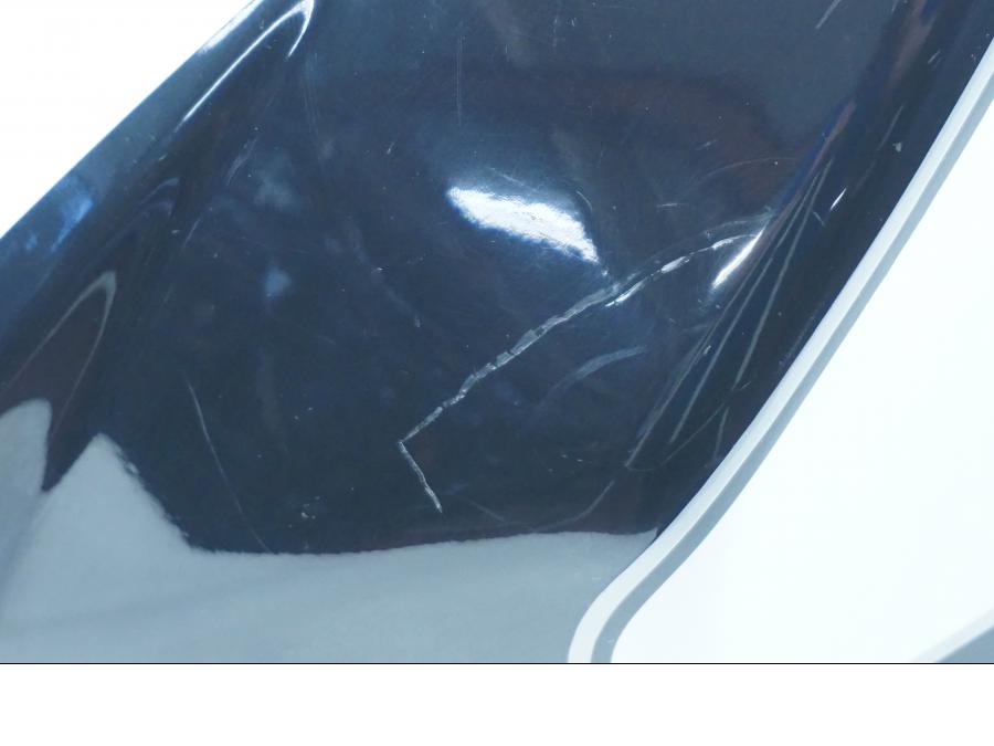 Extrabild1 på Bensintankskåpa från en Suzuki GSX-R 1000 -2008 motorcykel.