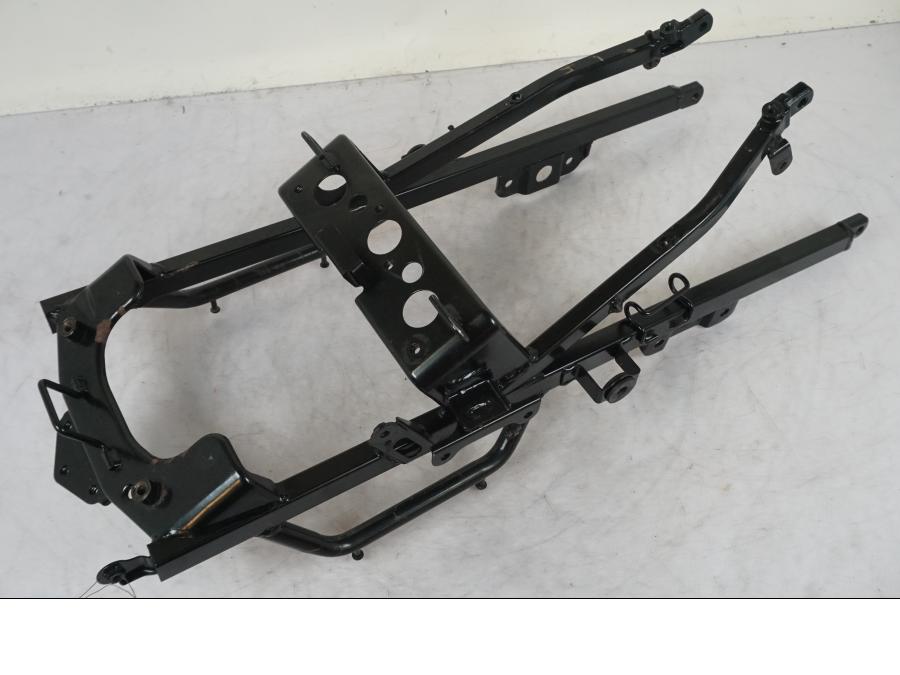 Framsidan på Bakram från en Suzuki SV 650 -1999 motorcykel.