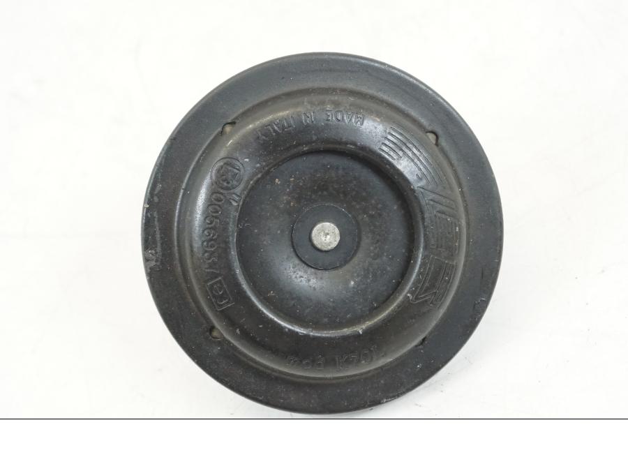 Baksidan på Signalhorn / Tuta från en Honda CB 600 F -2008 motorcykel.