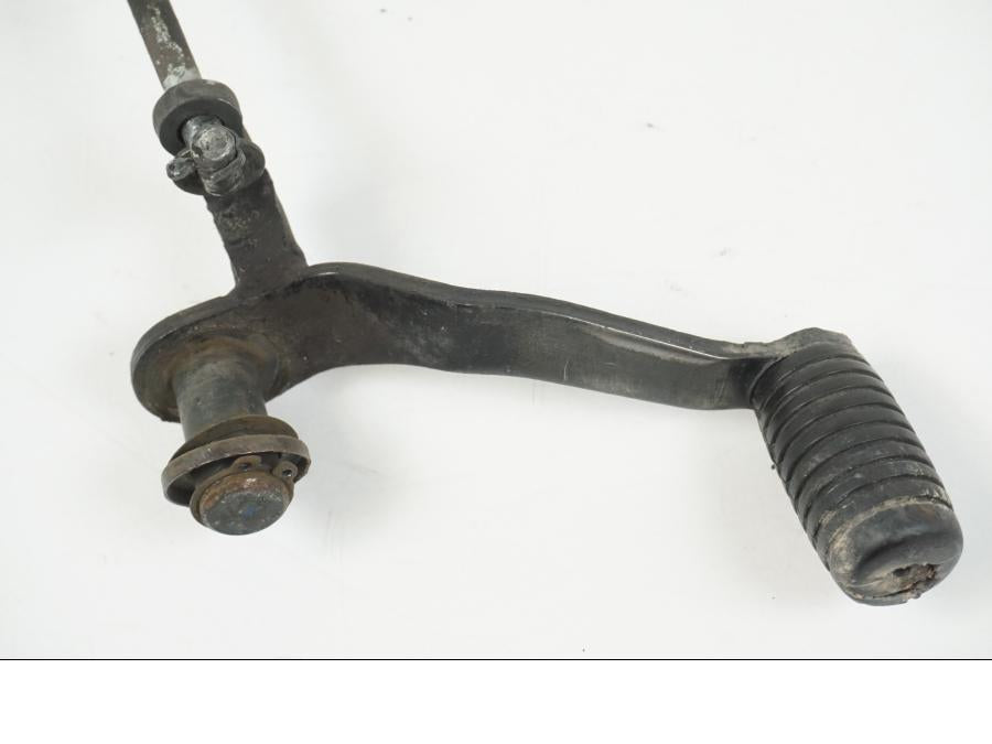 Baksidan på Växelpedal från en Honda CBR 125 R -2006 motorcykel.