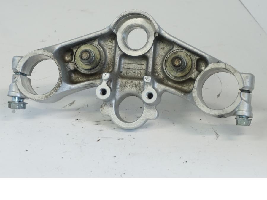 Snett uppifrån på Gaffelkrona från en Honda XL 1000 V -1999 motorcykel.