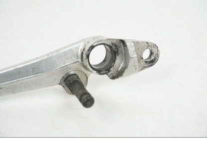 Extrabild1 på Bromspedal från en Yamaha FZR 1000 -1990 motorcykel.