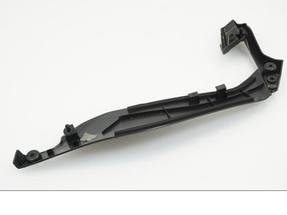 Snett nerifrån på Bensintankskåpa från en Kawasaki Z 1000 -2014 motorcykel.