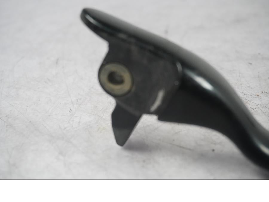 Snett uppifrån på Bromsgrepp från en H-D Touring Street Glide FLHX -2009 motorcykel.