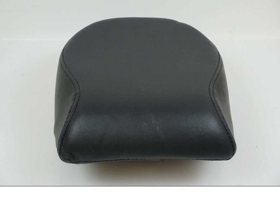 Vänster sida på Sadel från en H-D Sportster 1200 XL1200C -2015 motorcykel.