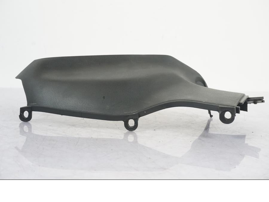 Baksidan på Sidkåpa från en Suzuki GSX 1300 RX -1999 motorcykel.