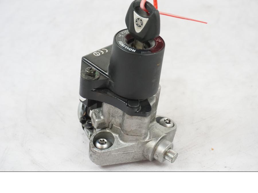 Extrabild5 på Låssats från en Yamaha XVS 1100 -2004 motorcykel.